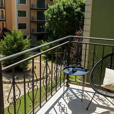 Appartamento Modern 1br I Rabi Park Saints Constantine and Helena