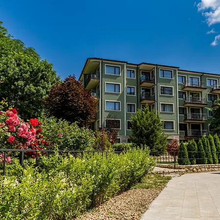 Modern 1br I Rabi Park Св. Св. Константин и Елена